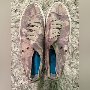 Blowfish Malibu Women's Marley Camo
Slip On Sneaker Size 9